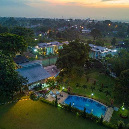 Hotel D'Agape Meeting & Conference Puncak Zewnętrze zdjęcie