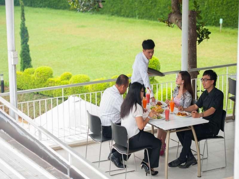 Hotel D'Agape Meeting & Conference Puncak Zewnętrze zdjęcie